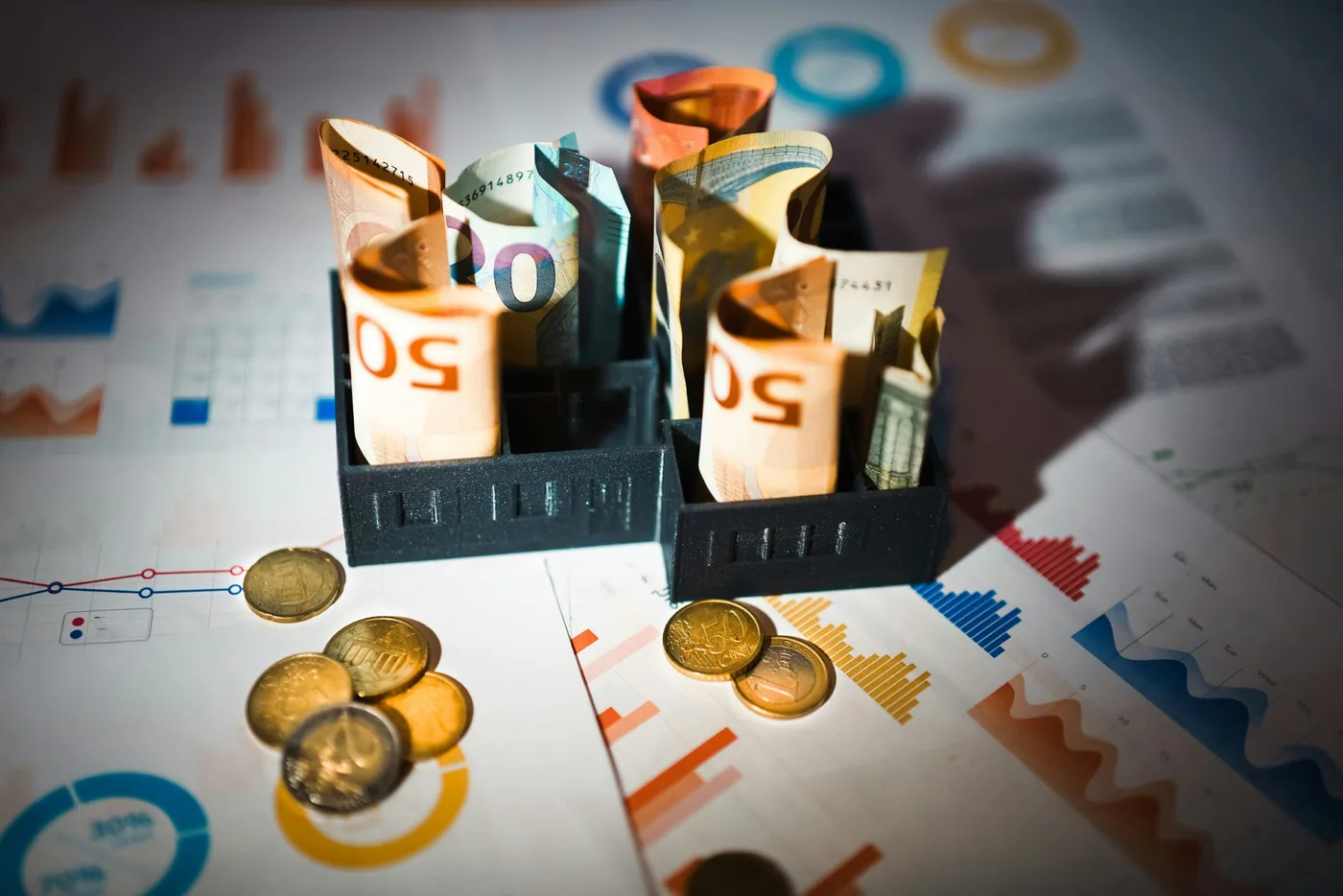 Emergency Fund vs SIP: Where Should Your First ₹5,000 Go?